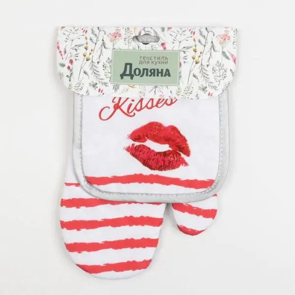 Кухонный набор Доляна Kisses прихватка 17*17 см, варежка-прихватка 26*16 см, 100% п/э